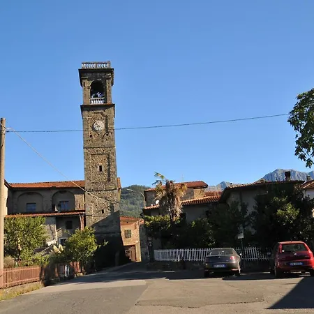 Ca D'pedina Lägenhet *